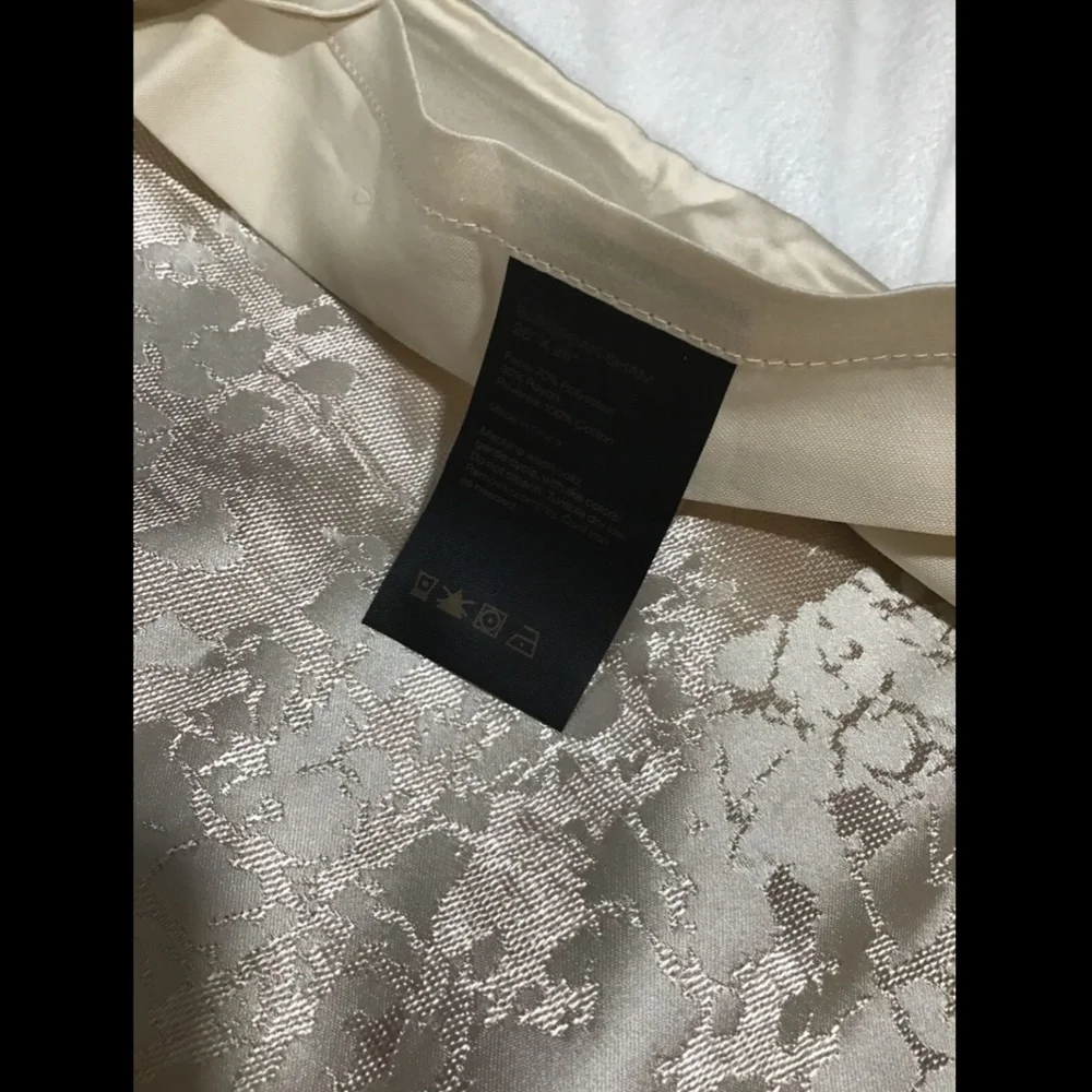 NIB Donna Karan Moonscape Euro Pillow‎ Sham Champag